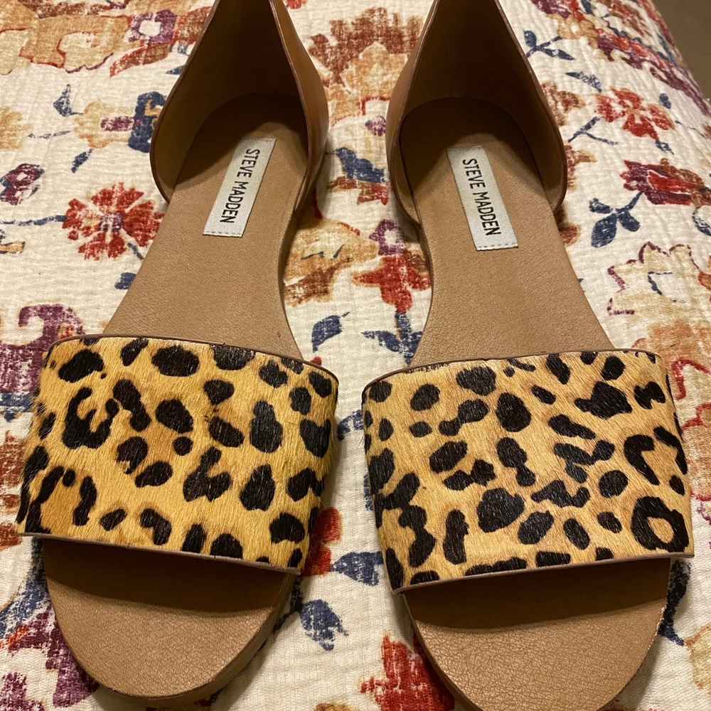 Steve Madden slide shoe